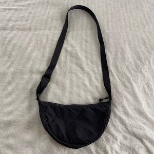 UNIQLO | Round Mini Shoulder Bag | OS